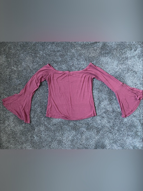 Tops - Ribbed Bell-Sleeve Women's Top in Dusty Rose